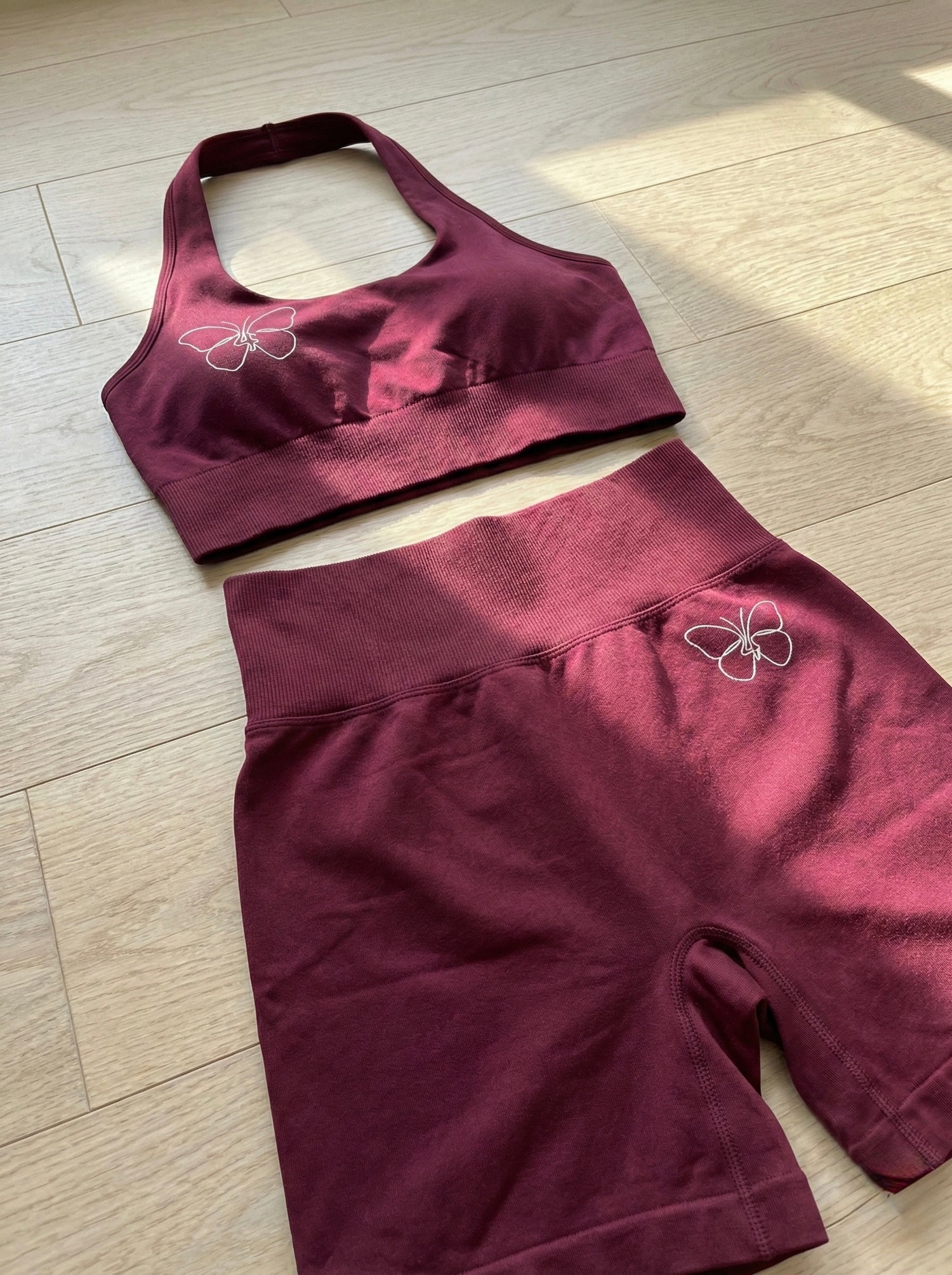 Metamorphosis Set Intensity Red